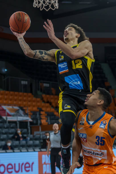 在曼联大胜 在曼联大胜