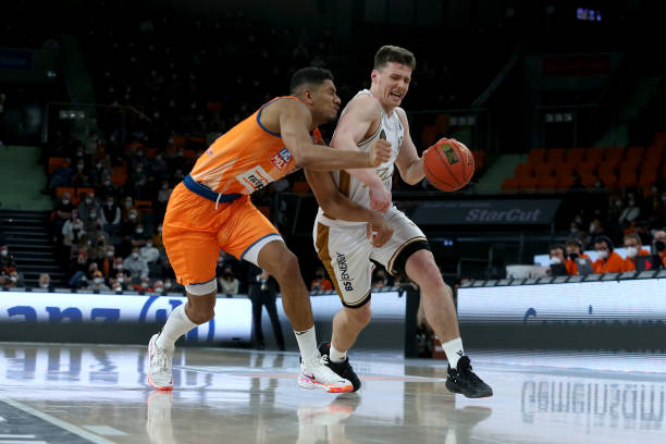 新闻资讯的 新闻资讯的