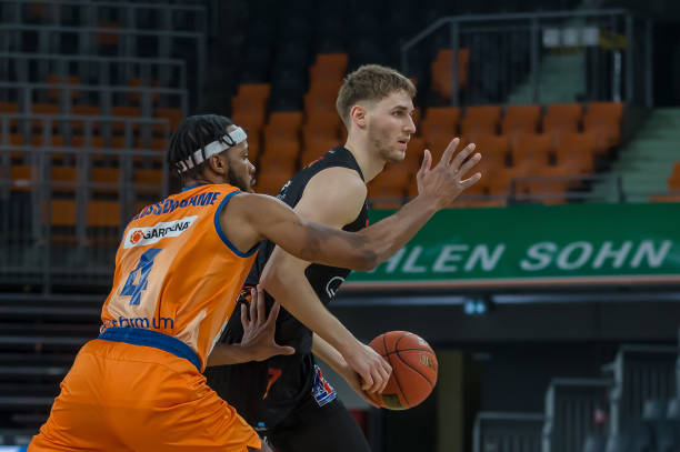 中国篮球近 中国篮球近