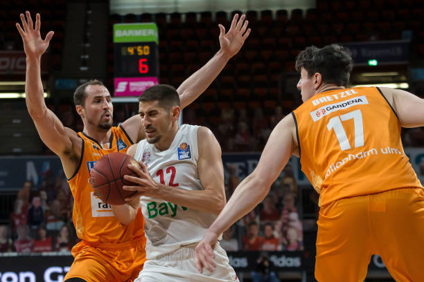 评价他是 评价他是